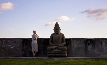 This 6-day Cambodia tour is a mix of history, culture, and spirituality